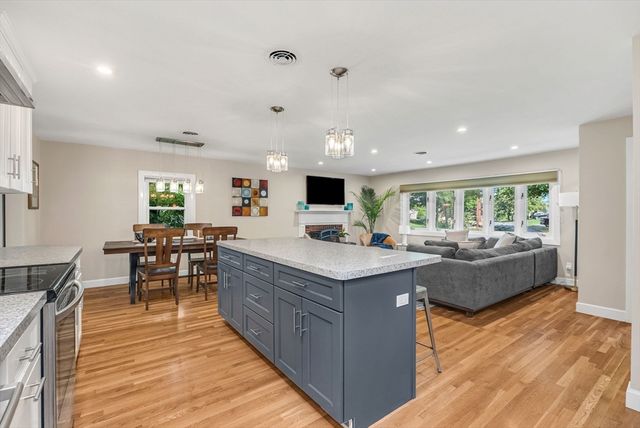 89 Rolling Lane, Needham, MA 02492
