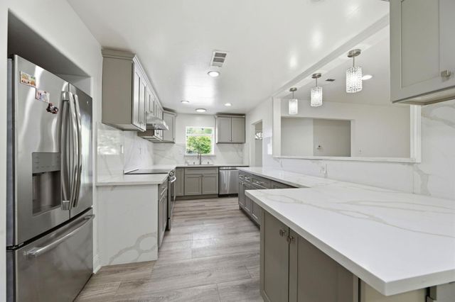 619 Wales Drive, Folsom, CA 95630