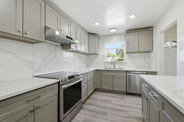 619 Wales Drive, Folsom, CA 95630
