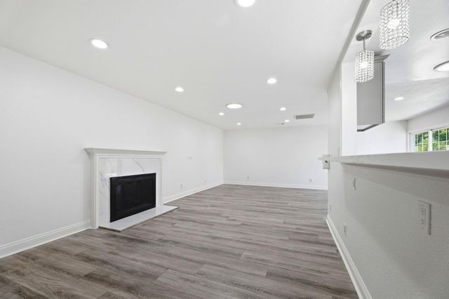 619 Wales Drive, Folsom, CA 95630