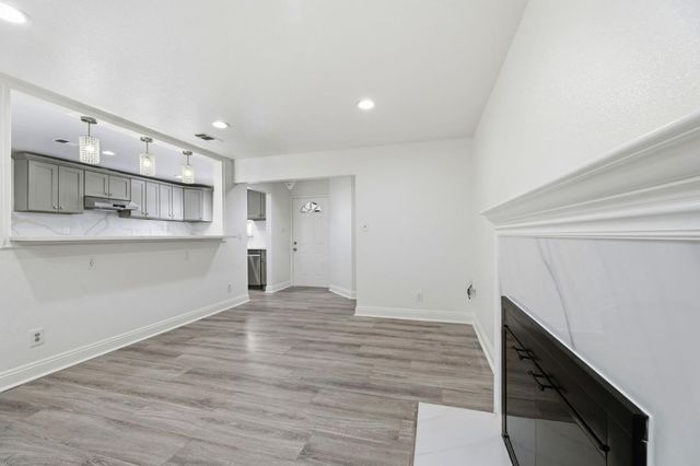 619 Wales Drive, Folsom, CA 95630
