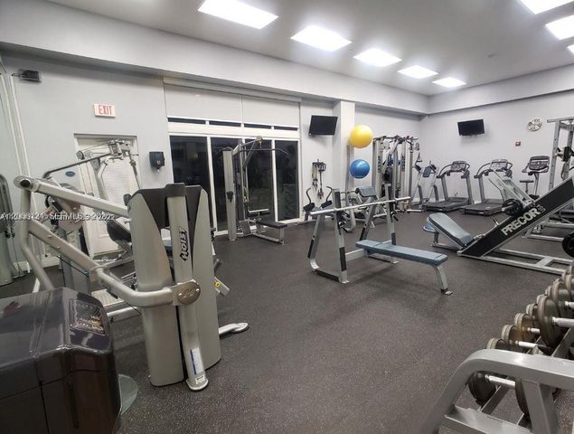 6917 Collins Avenue 720, Miami Beach, FL 33141