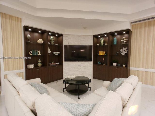 6917 Collins Avenue 720, Miami Beach, FL 33141