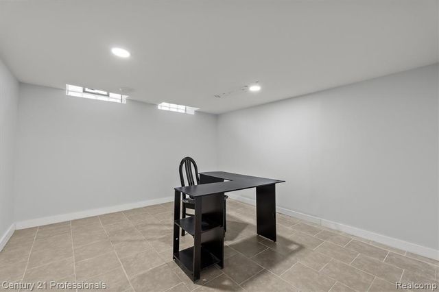 37010 Calka Drive, Sterling Heights, MI 48310