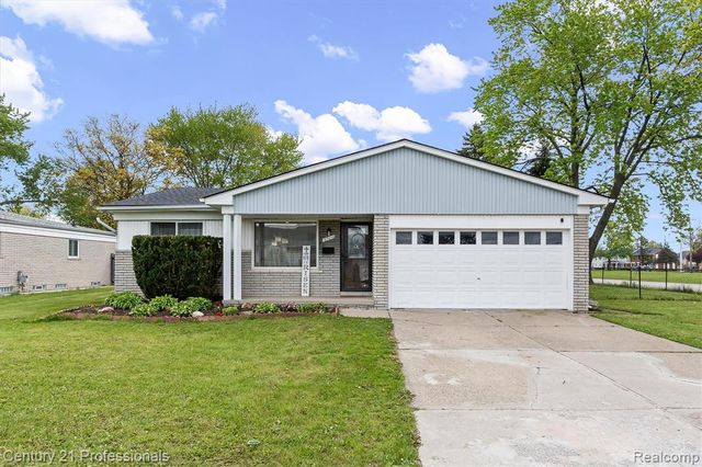37010 Calka Drive, Sterling Heights, MI 48310