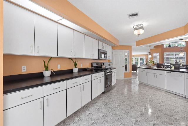 23494 WESTCHESTER BOULEVARD, Punta Gorda, FL 33980