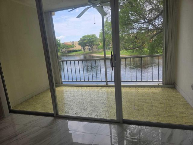 5750 NW 64th Avenue 201, Tamarac, FL 33319