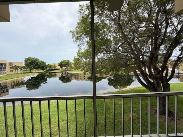 5750 NW 64th Avenue 201, Tamarac, FL 33319