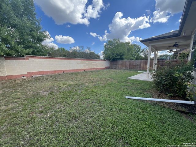 7906 Mahala Blf, San Antonio, TX 78254