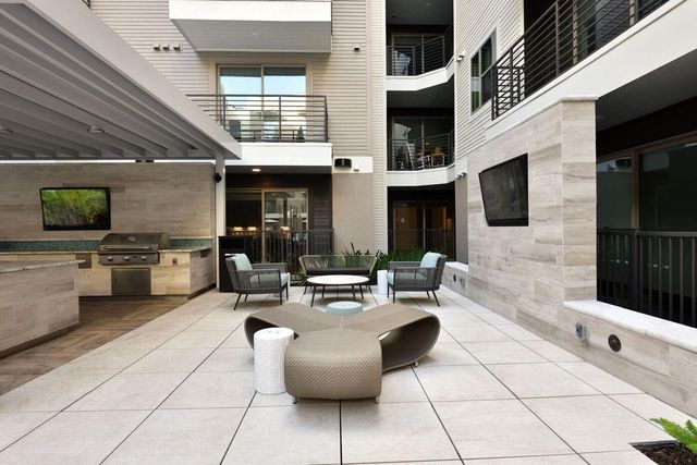 6400 Washington Avenue 603, Houston, TX 77007