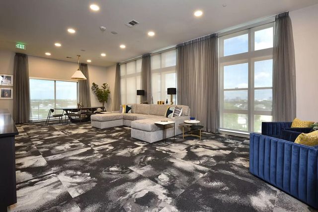 6400 Washington Avenue 603, Houston, TX 77007