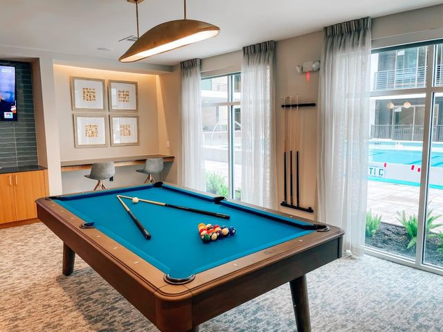 6400 Washington Avenue 603, Houston, TX 77007