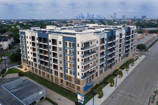 6400 Washington Avenue 603, Houston, TX 77007