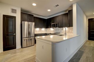 6400 Washington Avenue 603, Houston, TX 77007