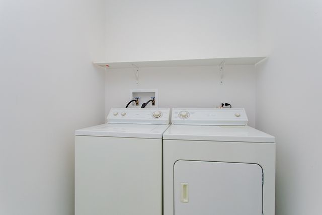 7400 N LINCOLN Avenue 511, Skokie, IL 60076