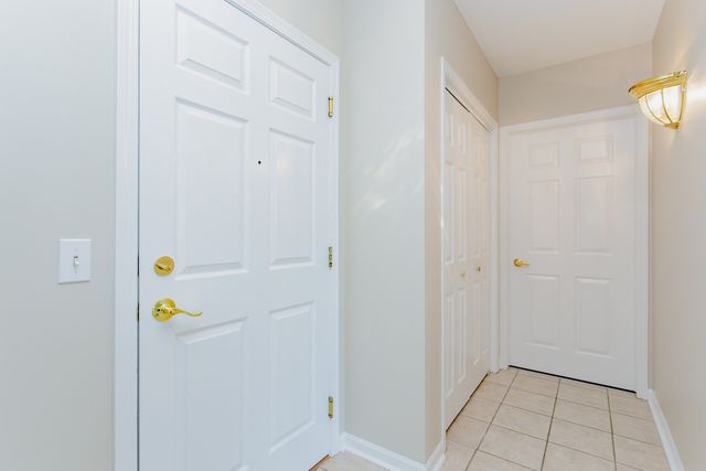 7400 N LINCOLN Avenue 511, Skokie, IL 60076