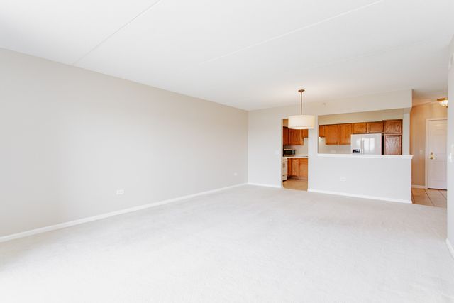 7400 N LINCOLN Avenue 511, Skokie, IL 60076