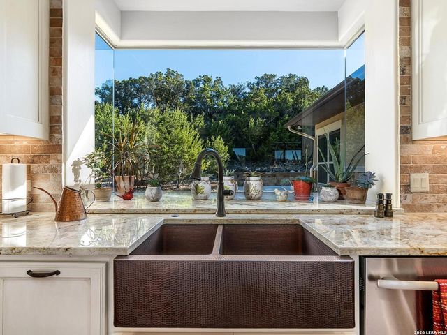 1420 Capitare, New Braunfels, TX 78132