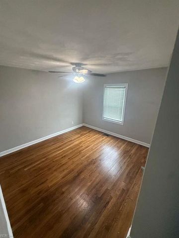 5712 Portsmouth BLVD, Portsmouth, VA 23701