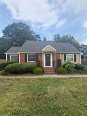 5712 Portsmouth BLVD, Portsmouth, VA 23701