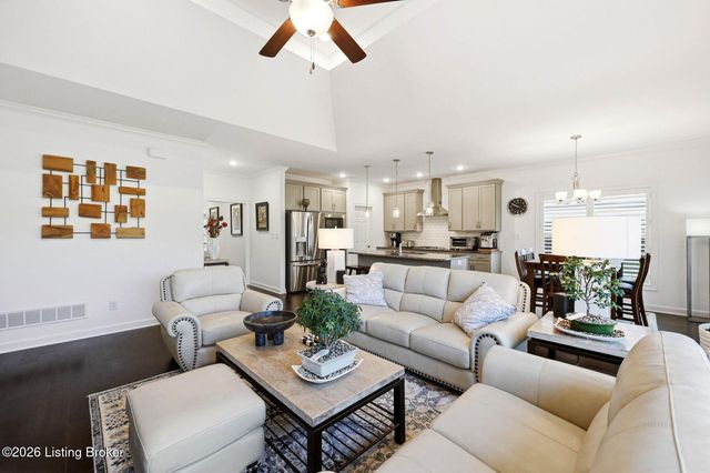 1339 Helm Place Ln, Louisville, KY 40299