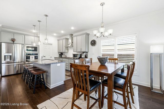 1339 Helm Place Ln, Louisville, KY 40299