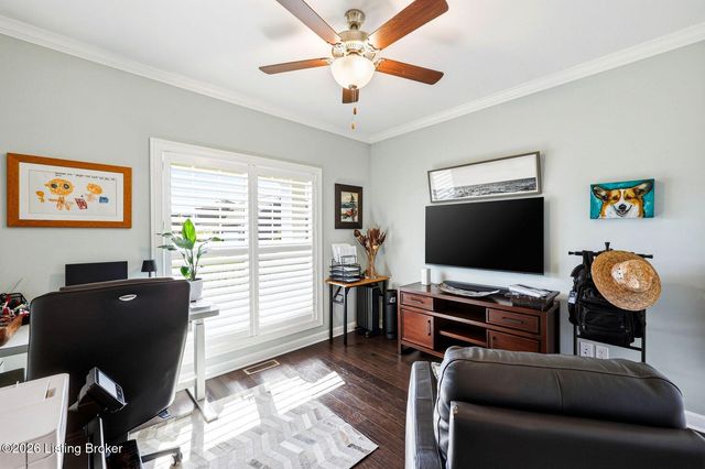 1339 Helm Place Ln, Louisville, KY 40299