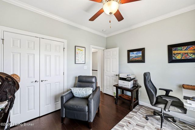 1339 Helm Place Ln, Louisville, KY 40299