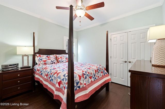 1339 Helm Place Ln, Louisville, KY 40299