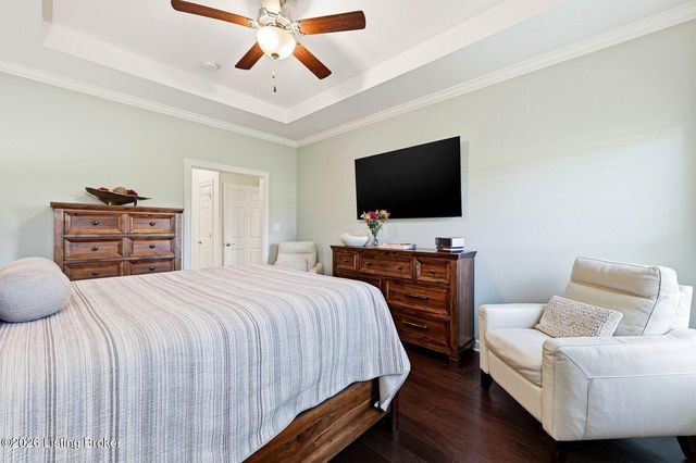 1339 Helm Place Ln, Louisville, KY 40299