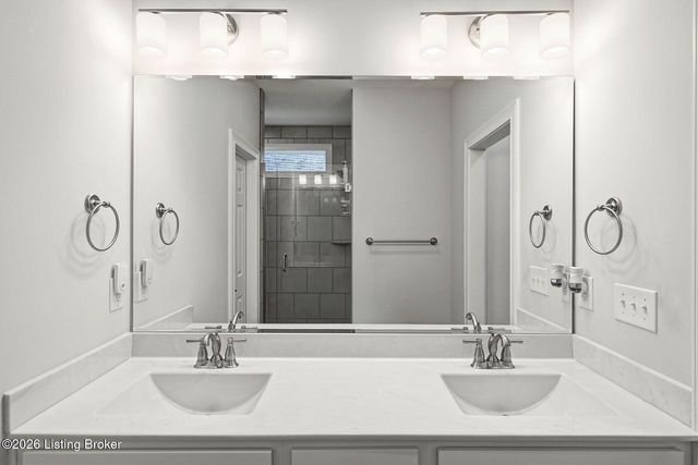 1339 Helm Place Ln, Louisville, KY 40299