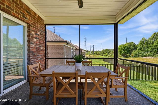 1339 Helm Place Ln, Louisville, KY 40299