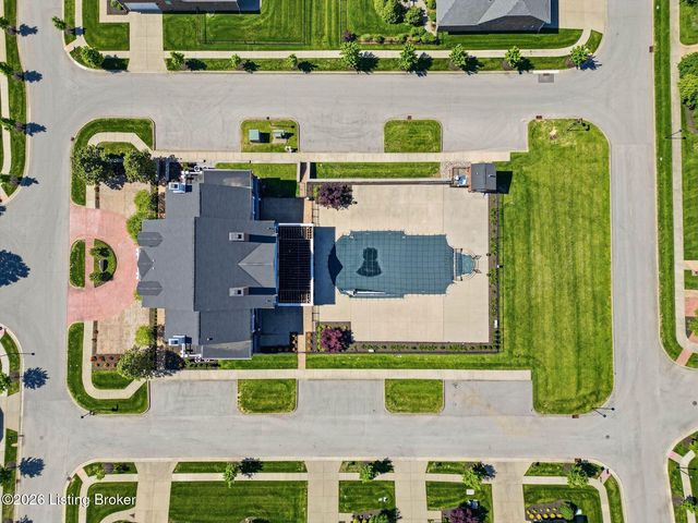 1339 Helm Place Ln, Louisville, KY 40299