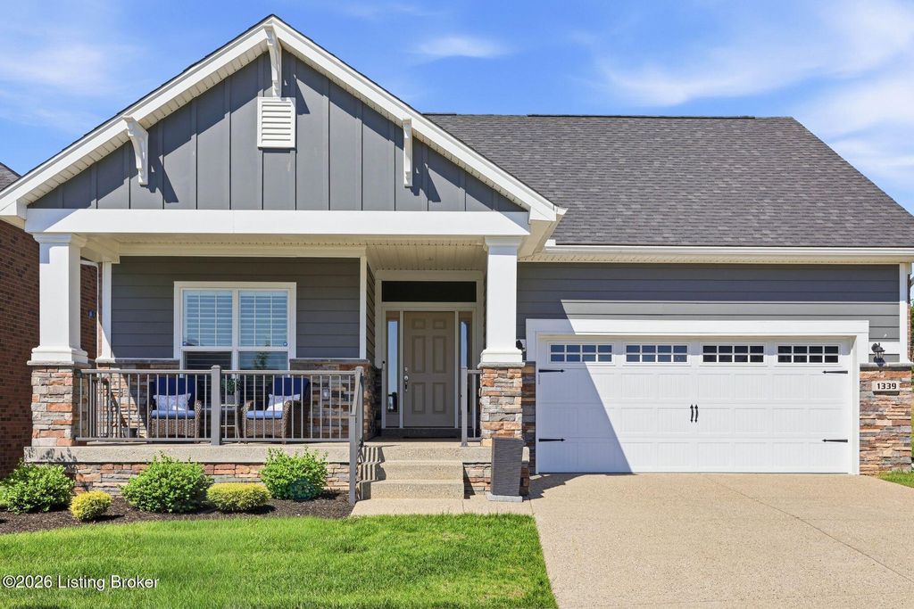 1339 Helm Place Ln, Louisville, KY 40299