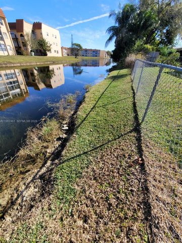 9161 NW 26th Pl, Sunrise, FL 33322