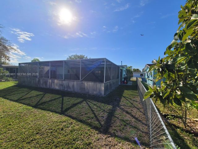 9161 NW 26th Pl, Sunrise, FL 33322