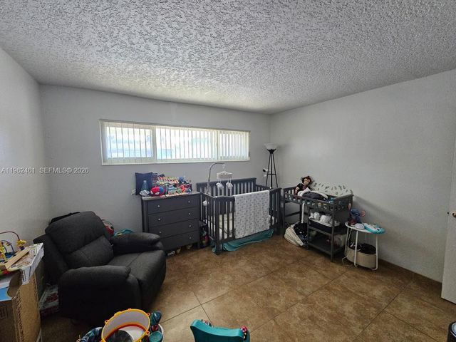 9161 NW 26th Pl, Sunrise, FL 33322