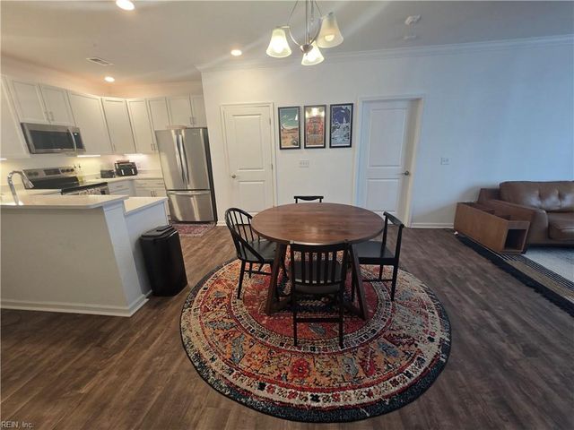 1725 Dromolin Dr 203, Virginia Beach, VA 23456