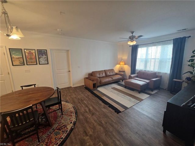 1725 Dromolin Dr 203, Virginia Beach, VA 23456