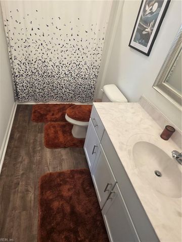 1725 Dromolin Dr 203, Virginia Beach, VA 23456