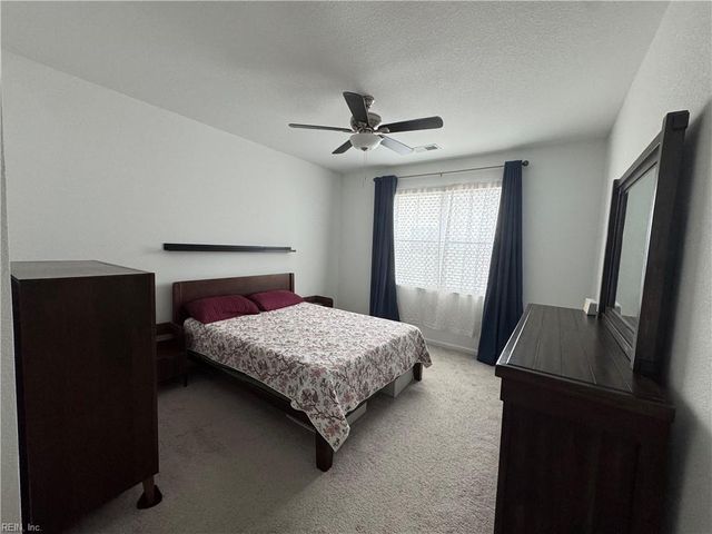 1725 Dromolin Dr 203, Virginia Beach, VA 23456