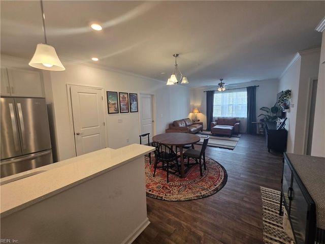 1725 Dromolin Dr 203, Virginia Beach, VA 23456