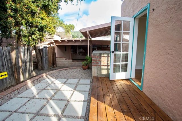 225 Barry, Ventura, CA 93001