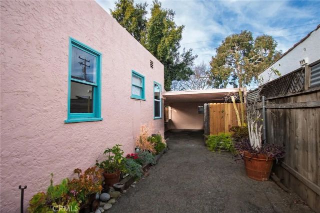 225 Barry, Ventura, CA 93001