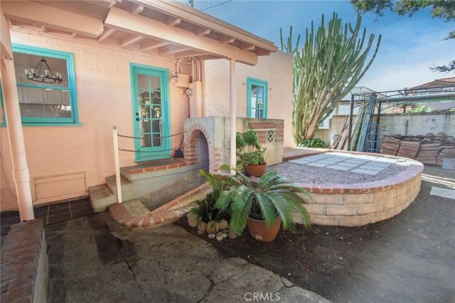 225 Barry, Ventura, CA 93001