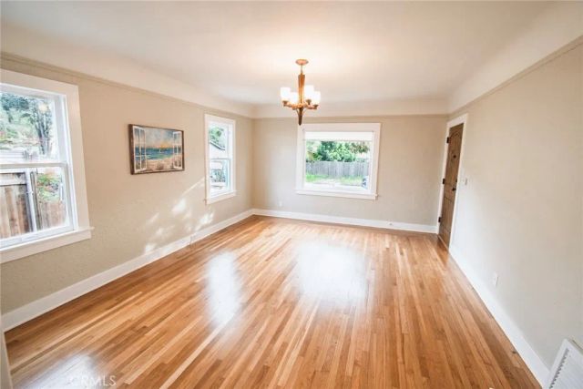 225 Barry, Ventura, CA 93001