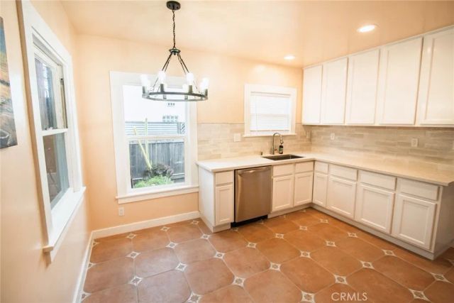 225 Barry, Ventura, CA 93001