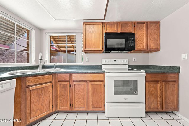 2059 E BROWN Road 16, Mesa, AZ 85213