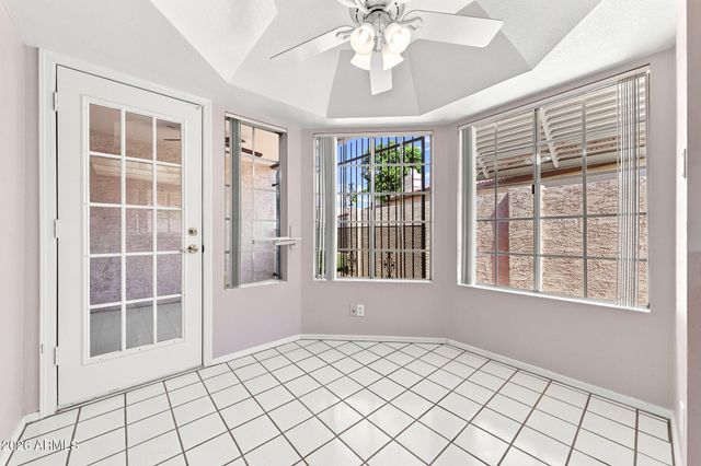 2059 E BROWN Road 16, Mesa, AZ 85213