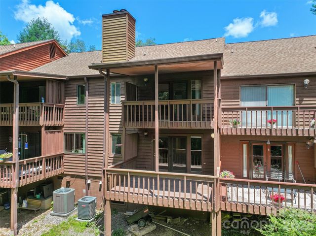 36 Meadows Lane, Maggie Valley, NC 28751
